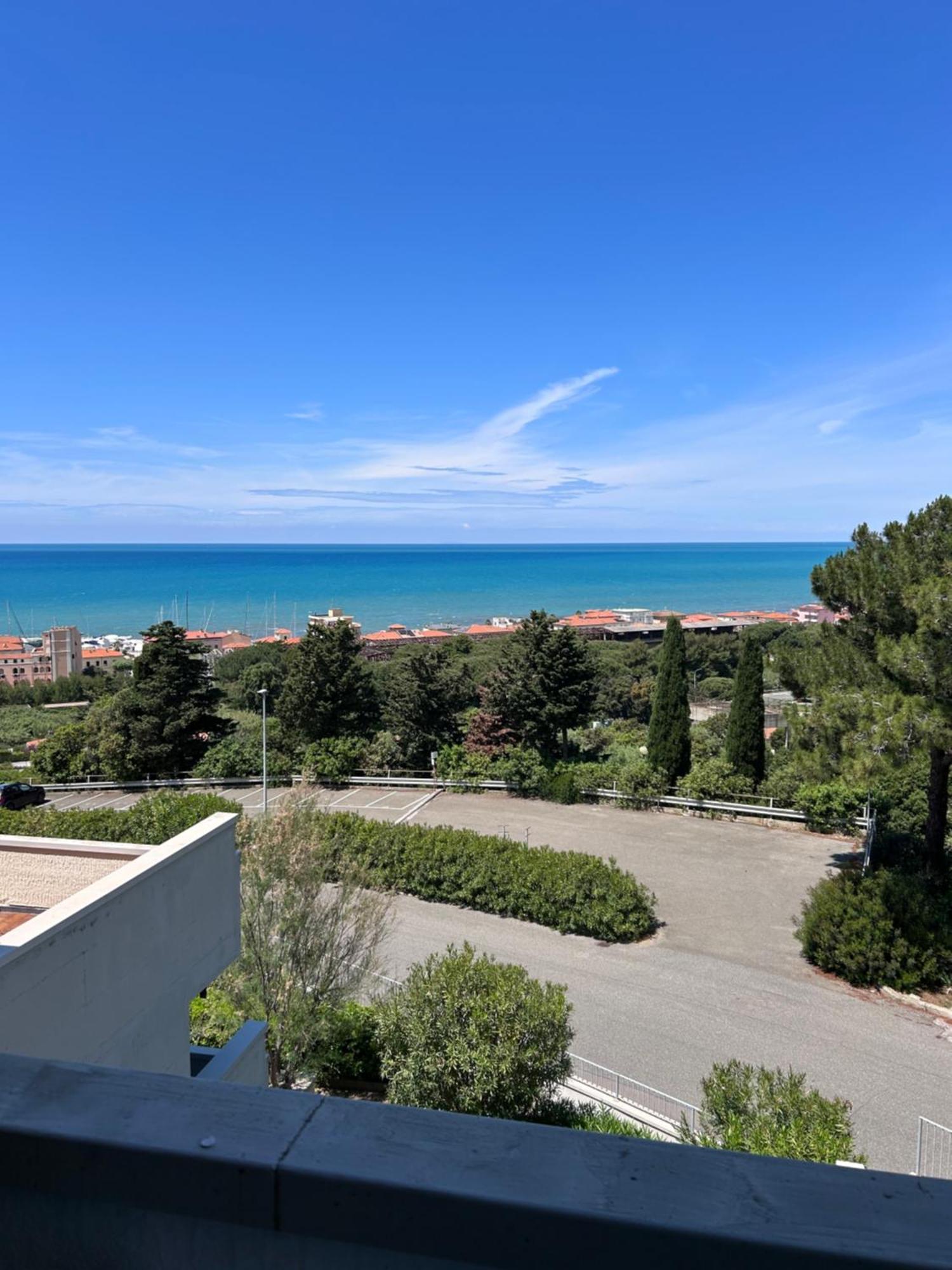 Residenze Etruria Aparthotel San Vincenzo Exterior photo